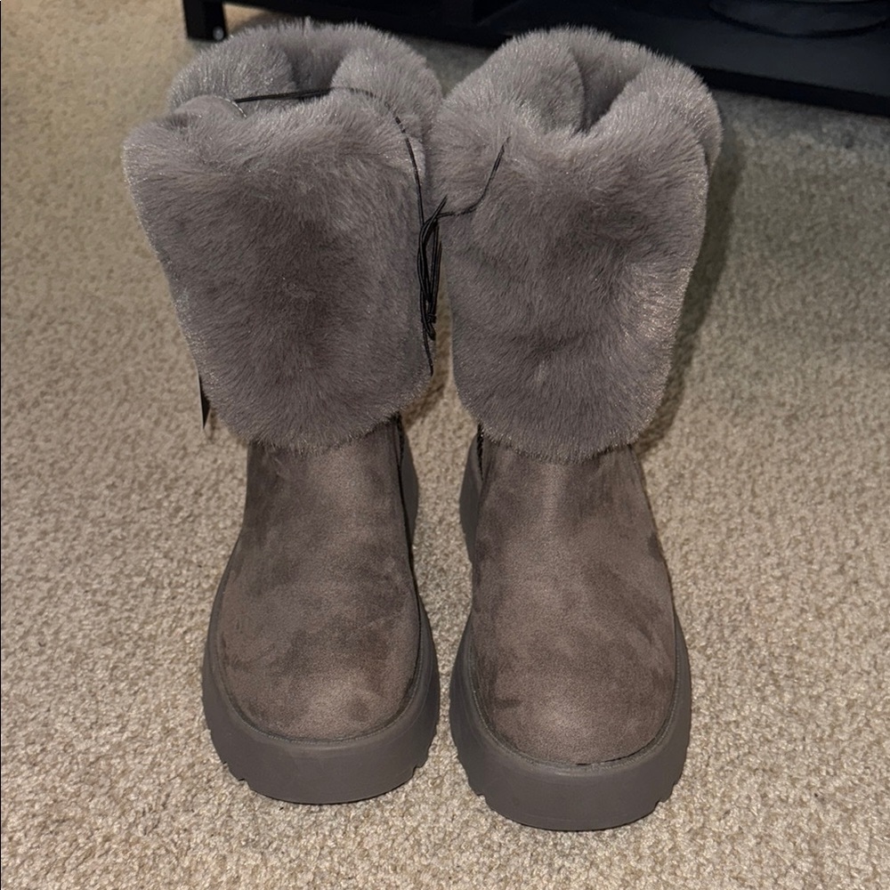 GBG  Boots - Picture 7 of 10